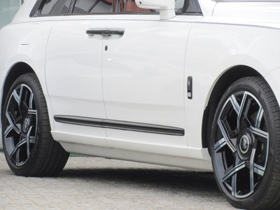 ROLLS-ROYCE CULLINAN - 10