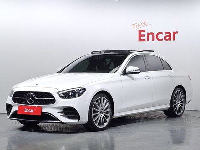 MERCEDES-BENZ E-CLASS - 1