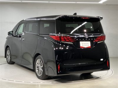 2023 Toyota ALPHARD photo 5