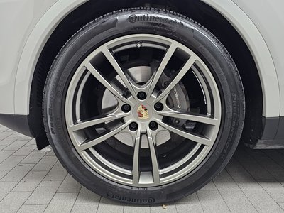 صورة 6 لـ 2022 Porsche CAYENNE