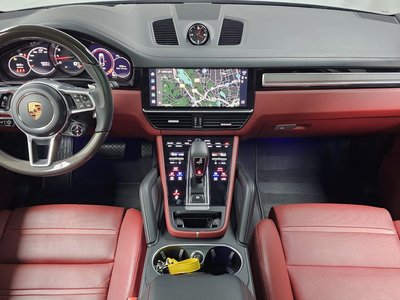 صورة 5 لـ 2022 Porsche CAYENNE