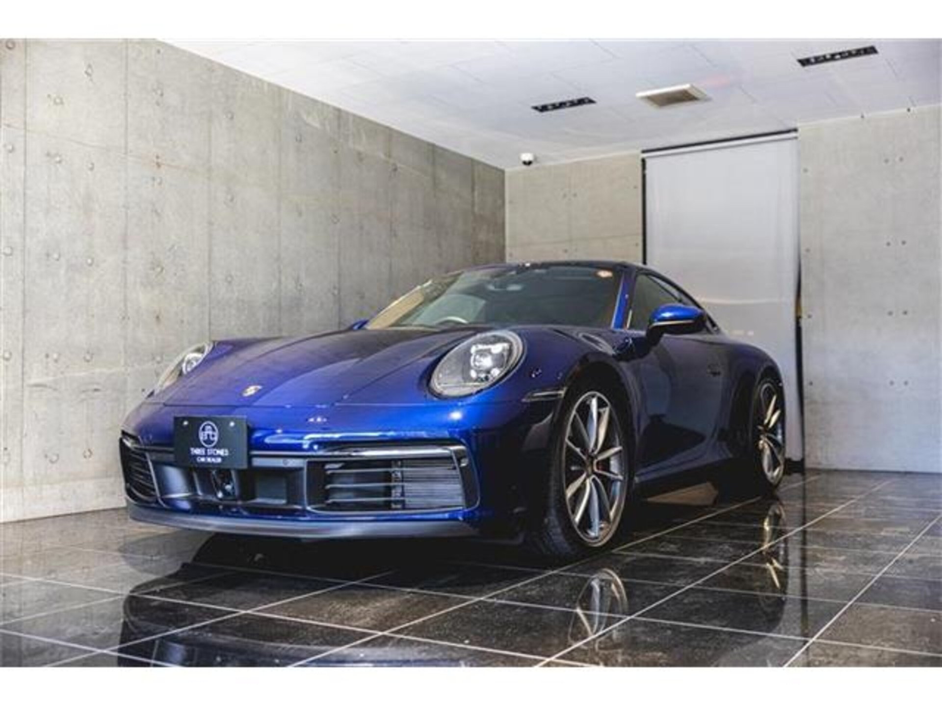 PORSCHE 911 - View 1