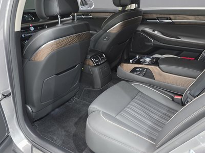 صورة مصغرة 30 لـ 2021 Genesis G90