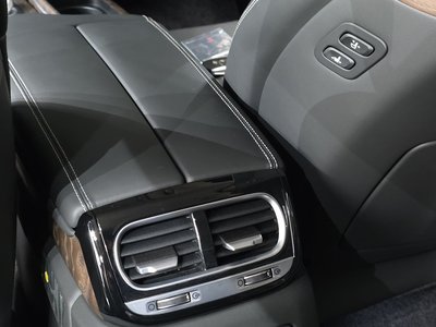 صورة مصغرة 32 لـ 2021 Genesis G90