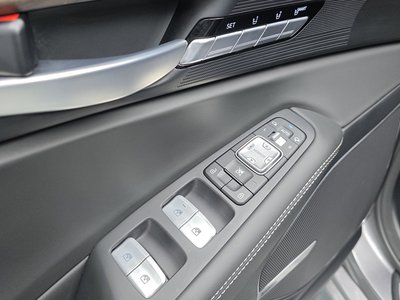 صورة مصغرة 19 لـ 2021 Genesis G90