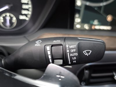صورة مصغرة 24 لـ 2021 Genesis G90
