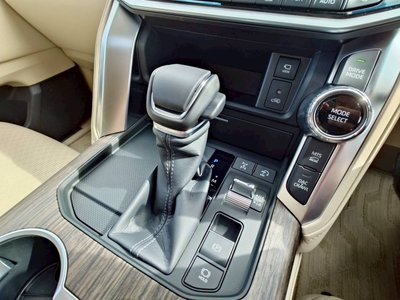 2026 Toyota LAND CRUISER 300 — миниатюра 19