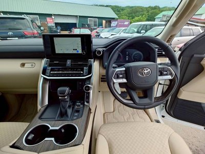 2026 Toyota LAND CRUISER 300 — миниатюра 20