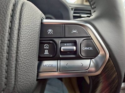 2026 Toyota LAND CRUISER 300 — миниатюра 17