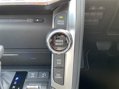 2023 Toyota LAND CRUISER 300 — миниатюра 11