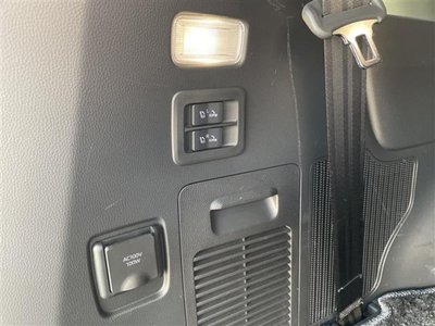 2023 Toyota LAND CRUISER 300 — миниатюра 28