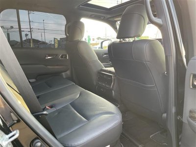 2023 Toyota LAND CRUISER 300 — миниатюра 24