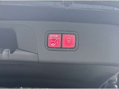 MERCEDES-BENZ GLC - 7