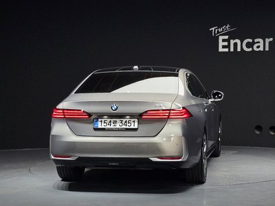 BMW 5 SERIES - 3