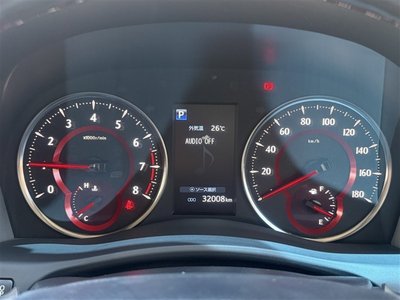 TOYOTA ALPHARD - 4