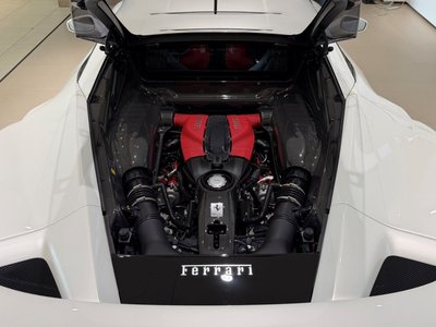 صورة 3 لـ 2020 Ferrari F8 TRIBUTO