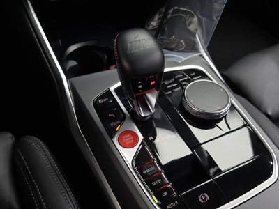 2025 BMW M2 — фото 9