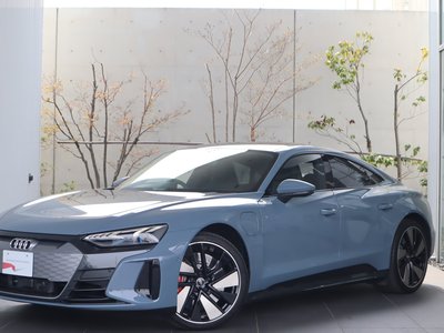 AUDI E-TRON GT QUATTRO - 4