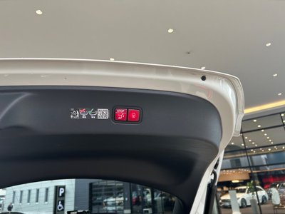 2025 Mercedes-BENZ GLC 缩略图 29