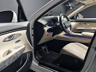 2023 Genesis GV70 — миниатюра 13