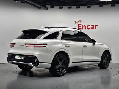 صورة 2 لـ 2023 Genesis GV70
