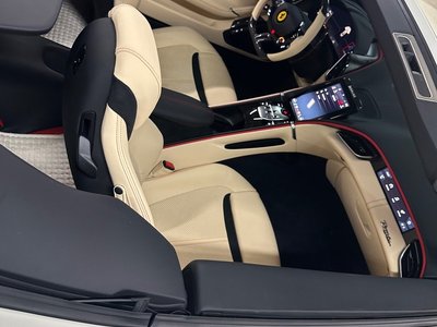 FERRARI ROMA - 2