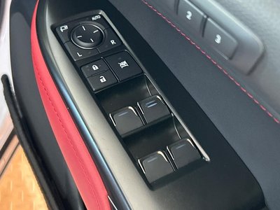 2023 Lexus NX — миниатюра 29