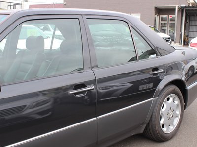 MERCEDES-BENZ E-CLASS - 10