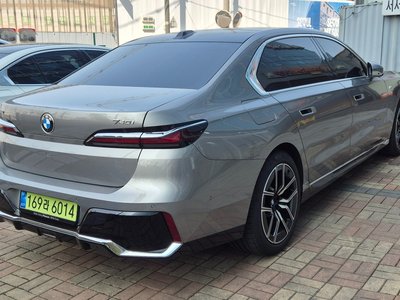 BMW 7 SERIES - 6
