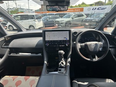 2025 Toyota ALPHARD photo 3