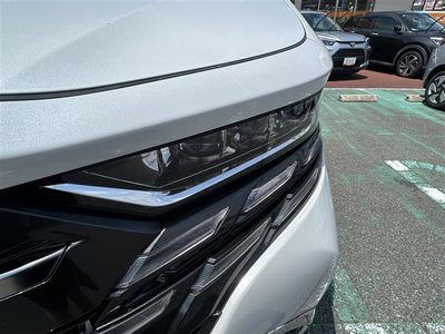 2025 Toyota ALPHARD photo 7
