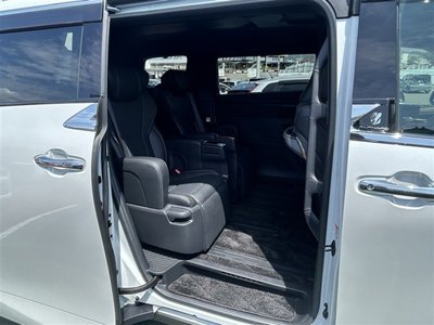 صورة مصغرة 16 لـ 2025 Toyota ALPHARD