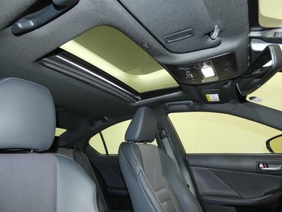 LEXUS IS - 5