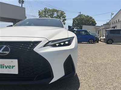LEXUS IS - 8