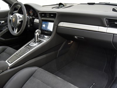 صورة 10 لـ 2014 Porsche 911