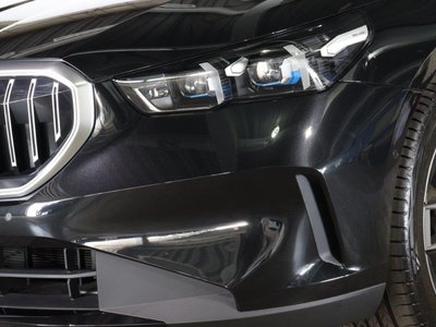 BMW 5 SERIES - 4