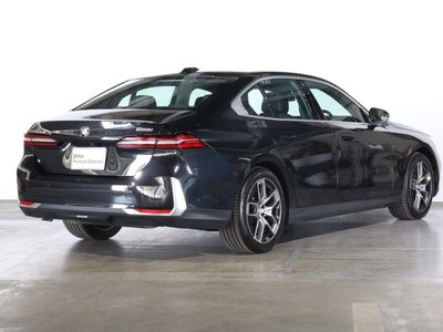 BMW 5 SERIES - 2