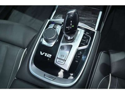 2020 BMW 7 SERIES thumbnail 38