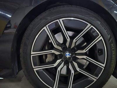 BMW 7 SERIES - 6
