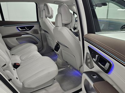 MERCEDES-BENZ EQS - 10
