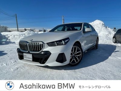 BMW 5 SERIES - 1