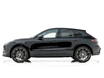 PORSCHE MACAN - 4