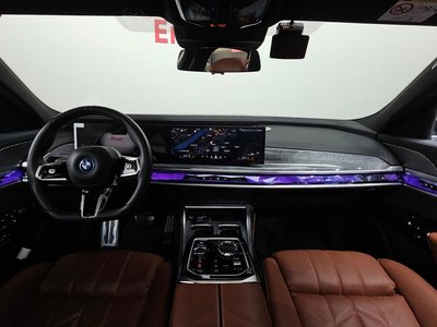 BMW I7 - 5