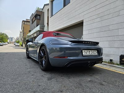 صورة 8 لـ 2018 Porsche 718