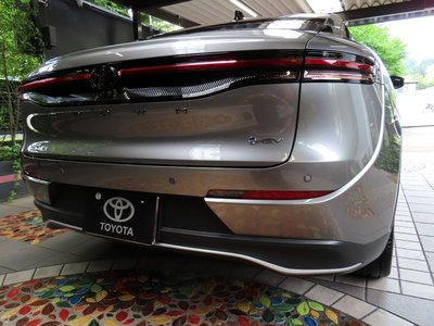 2025 Toyota CROWN CROSSOVER — фото 2