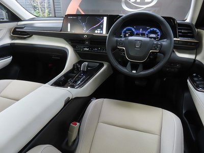 2025 Toyota CROWN CROSSOVER — фото 10