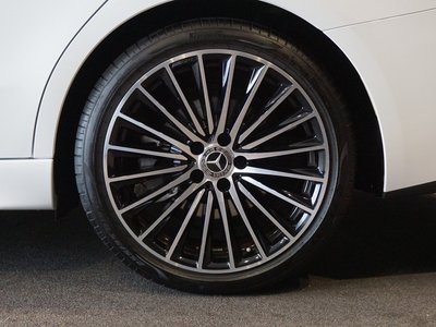 2025 MERCEDES-BENZ C-CLASS — миниатюра 12