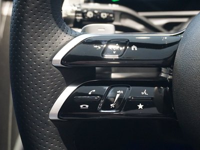 2025 MERCEDES-BENZ C-CLASS — миниатюра 54