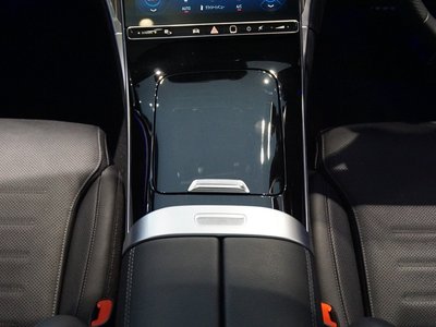 2025 MERCEDES-BENZ C-CLASS — миниатюра 27