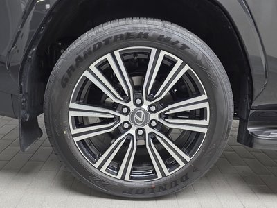 صورة 6 لـ 2025 Lexus LX